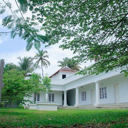 Hotel Muziris Harbour View Kochi Exterior foto