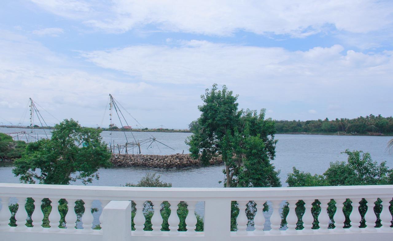 Hotel Muziris Harbour View Kochi Exterior foto